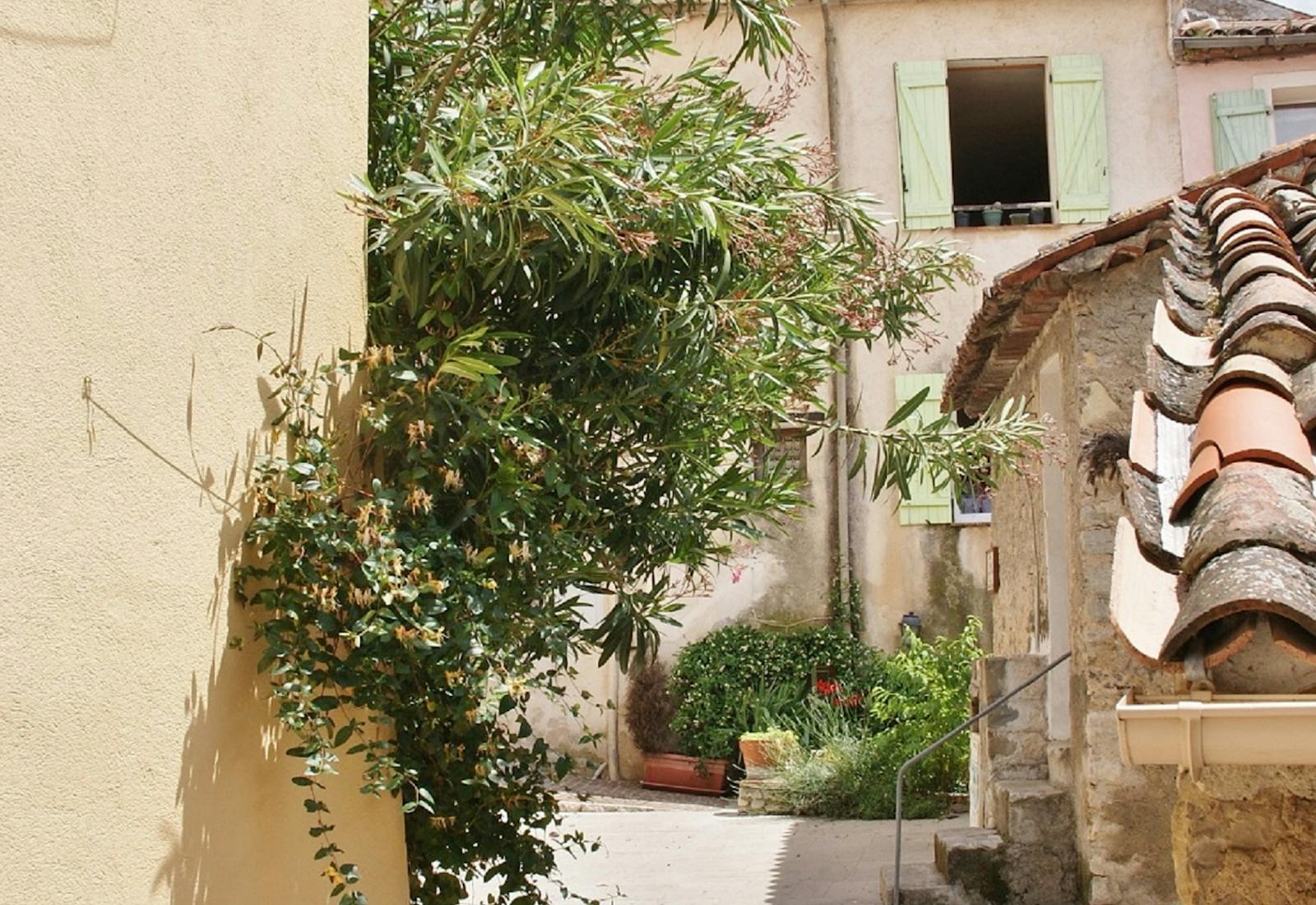 Maison provençale, volets verts